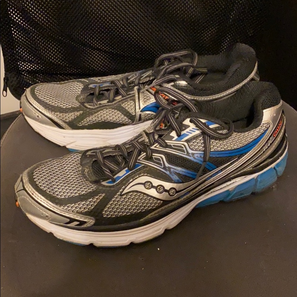 men’s saucony running shoes